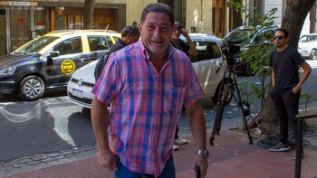 Omar Viviani al llegar a la reunión