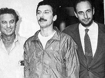 Franco junto a Mauricio y José Luis Manzano tras el secuestro del hoy Presidente, en 1991.