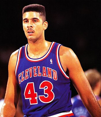 Brad Daugherty debió retirarse por