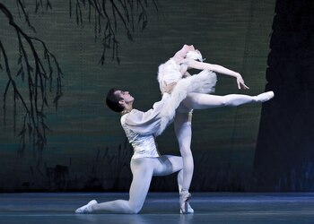 Los Zares Teatro gran Rivadavia