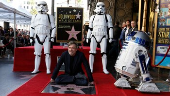 Mark Hamill junto a R2D2
