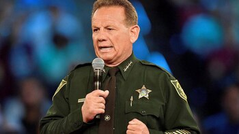 Scott Israel, jefe de la