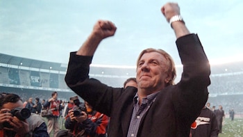 Mostaza Merlo festeja en la