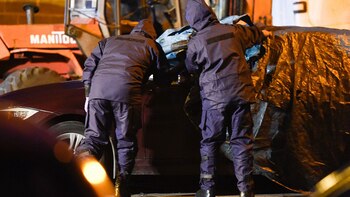 Los investigadores rastreando el veneno