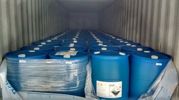 Para la fabricación de 100 kilos de cocaína se utilizan entre 20 y 40 litros del precursor (Ministerio de Seguridad de la Nación)