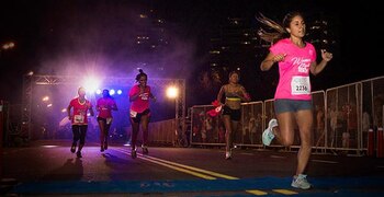 La Women Night Run es