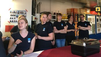 Parte de la tripulación de