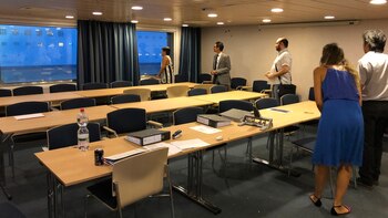 La sala de conferencias de