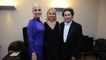 Katy Perry también saludó a