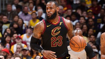 Acusan a LeBron James, jugador
