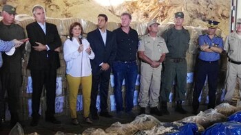 Patricia Bullrich durante un operativo