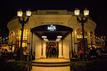 Ubicado en el Hipódromo de