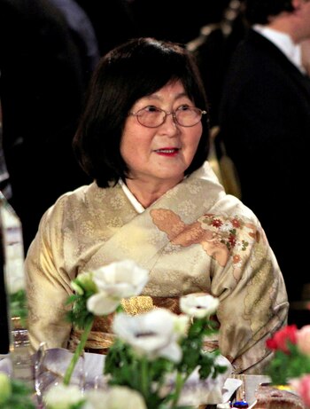 Sumire Negishi en la cena