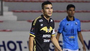 El futbolista mexicano Ezequiel “Cheque”
