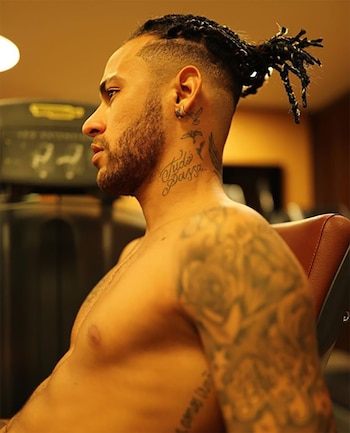 Neymar estrenó nuevo look en