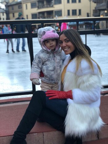 Su felicidad se completa porque