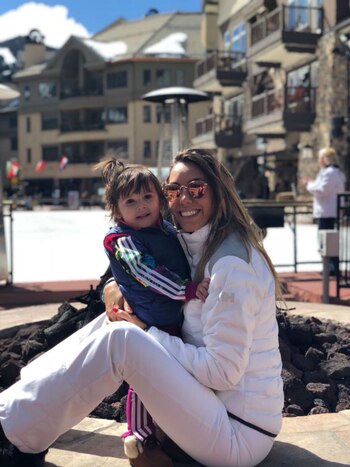 Mini me: Floppy adora lookear