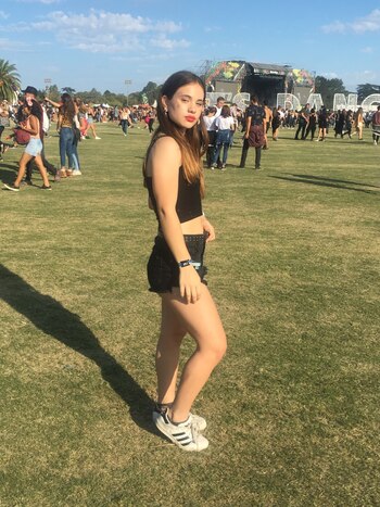 Mini short desflecado y top