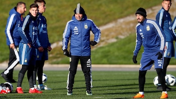 Jorge Sampaoli probará a algunos