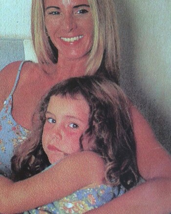 Con Soledad Aquino, su mamá. (Foto: Instagram)