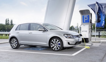 El Golf GTE reúne el