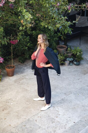 Campera bomber ($4.590, Wanama), remera