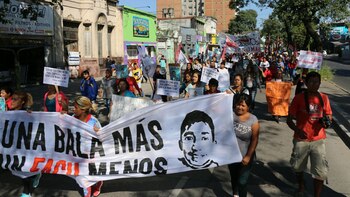 Familiares y amigos marcharon pidiendo