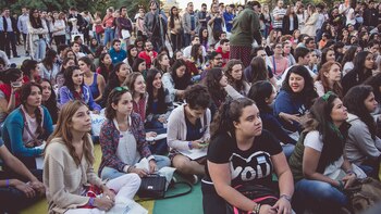 Estudiantes de diferentes nacionalidades se