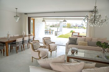 El comedor y el living