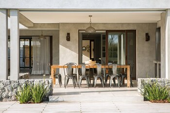 Comedor de exterior. (Foto: Axel Indik/Para