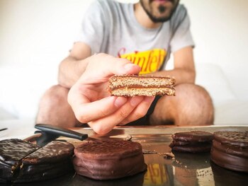 Facundo realizando la cata