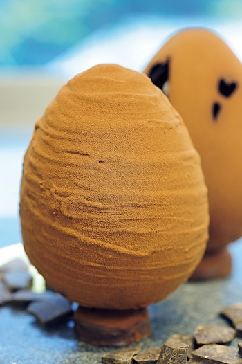 Cómo hacer huevos de chocolate