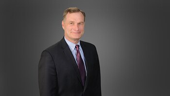 Tom Pahl, director interino de