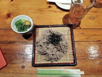Platos tradicionales japoneses en Village