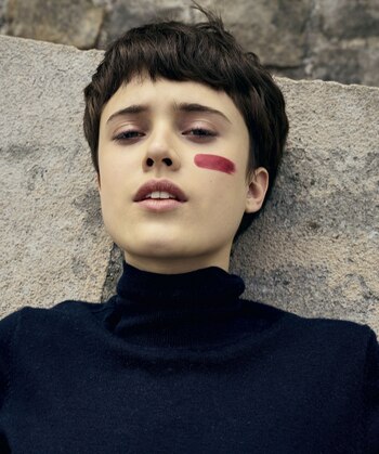 Con su corte de pelo