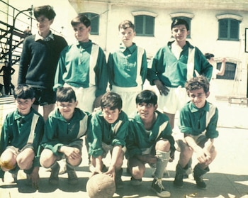 De chiquito, en las divisiones