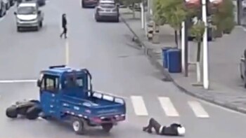 El conductor siguió de largo