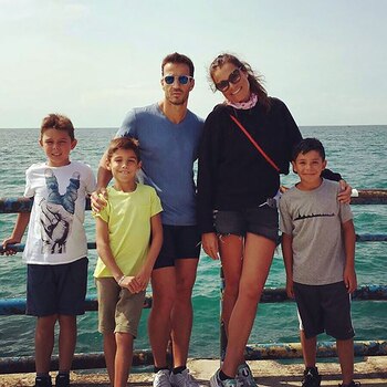 En 2014, Alena comenzó una