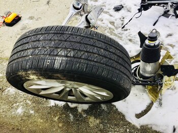 Detalle del eje delantero del