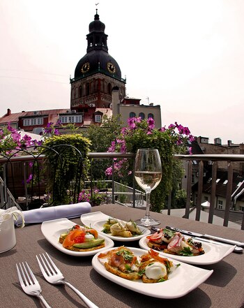 En Letonia la gastronomía se