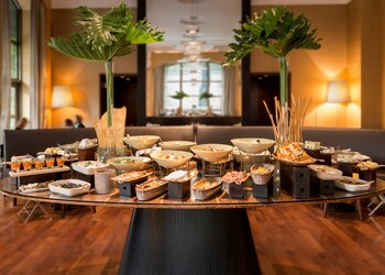 Todo servido. El exquisito y