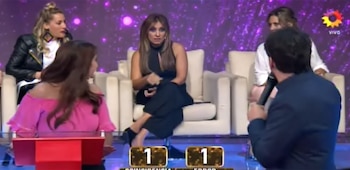 Marcela Tauro, entre dos fuegos: