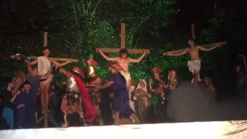 El escenario terminó convertido en