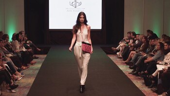 Soledad Juarez por Ava Martin