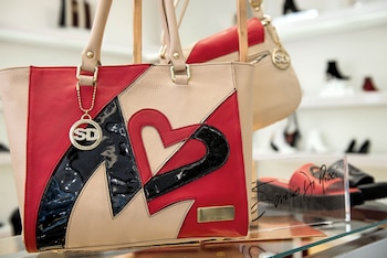 Cuenta con una línea de