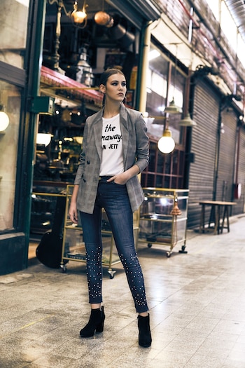 Remera estampada ($ 985, AY