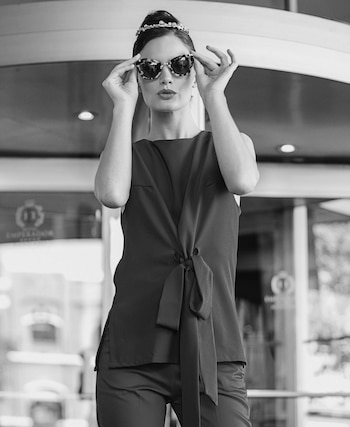 Chaleco con cinta en la