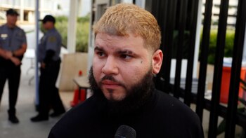 El artista, exponente del género urbano, agradeció las muestras de cariño de sus seguidores y colegas por el apoyo que ha recibido tras ser detenido este martes, por las autoridades federales