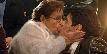 Diego y su mamá en