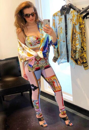 El ¿polémico? look de Thalia.